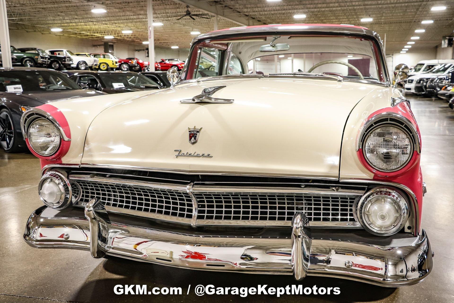 Unknown-Fairlane-1955-White-and-Pink-White-and-Pink-3