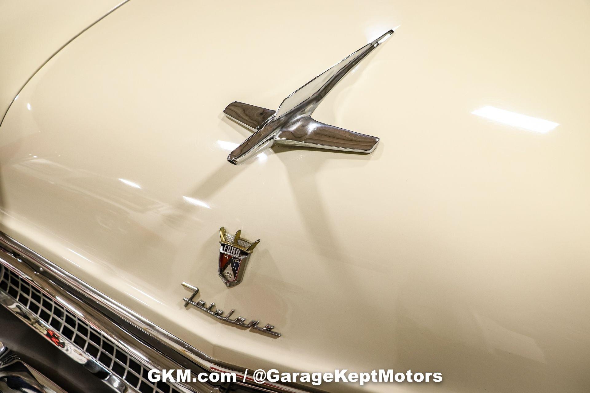 Unknown-Fairlane-1955-White-and-Pink-White-and-Pink-38