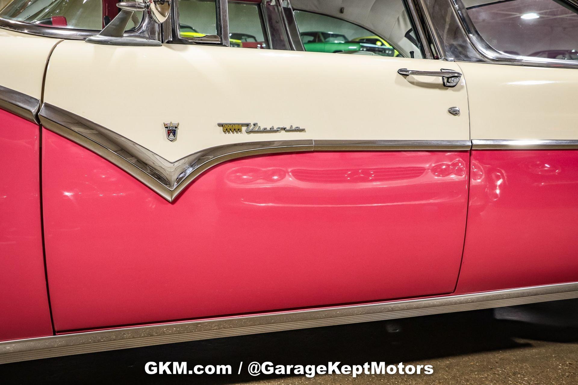 Unknown-Fairlane-1955-White-and-Pink-White-and-Pink-40