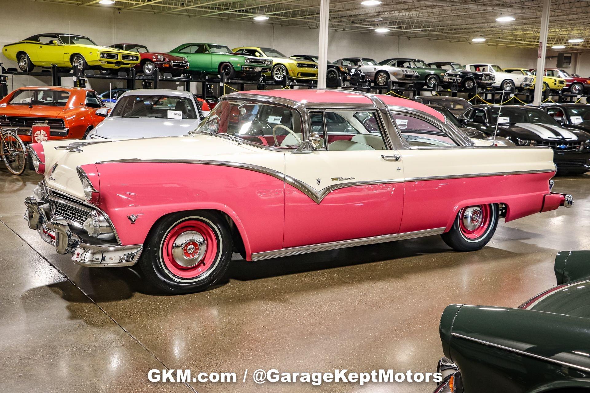 Unknown-Fairlane-1955-White-and-Pink-White-and-Pink-45