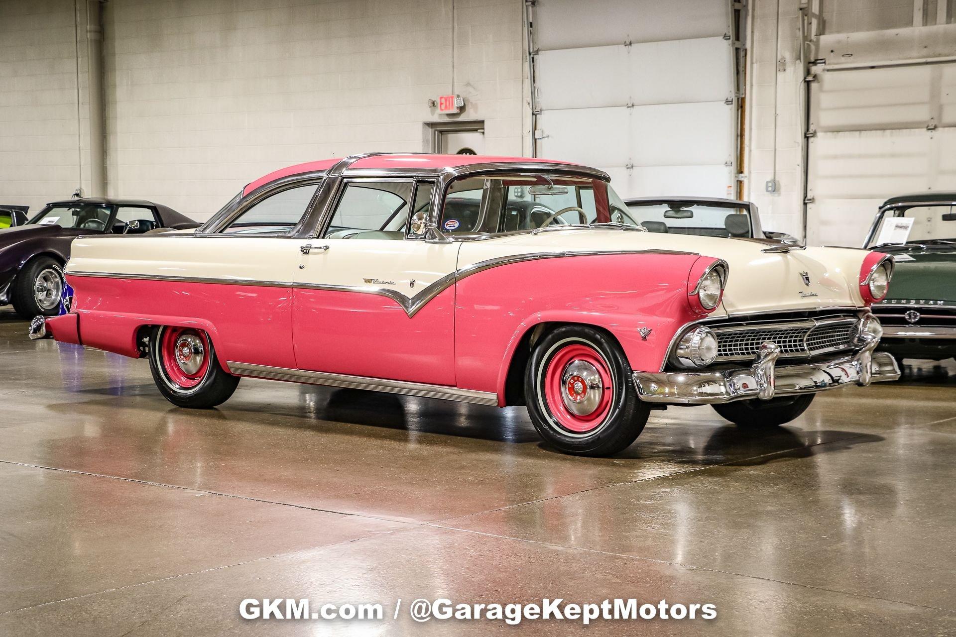 Unknown-Fairlane-1955-White-and-Pink-White-and-Pink-7