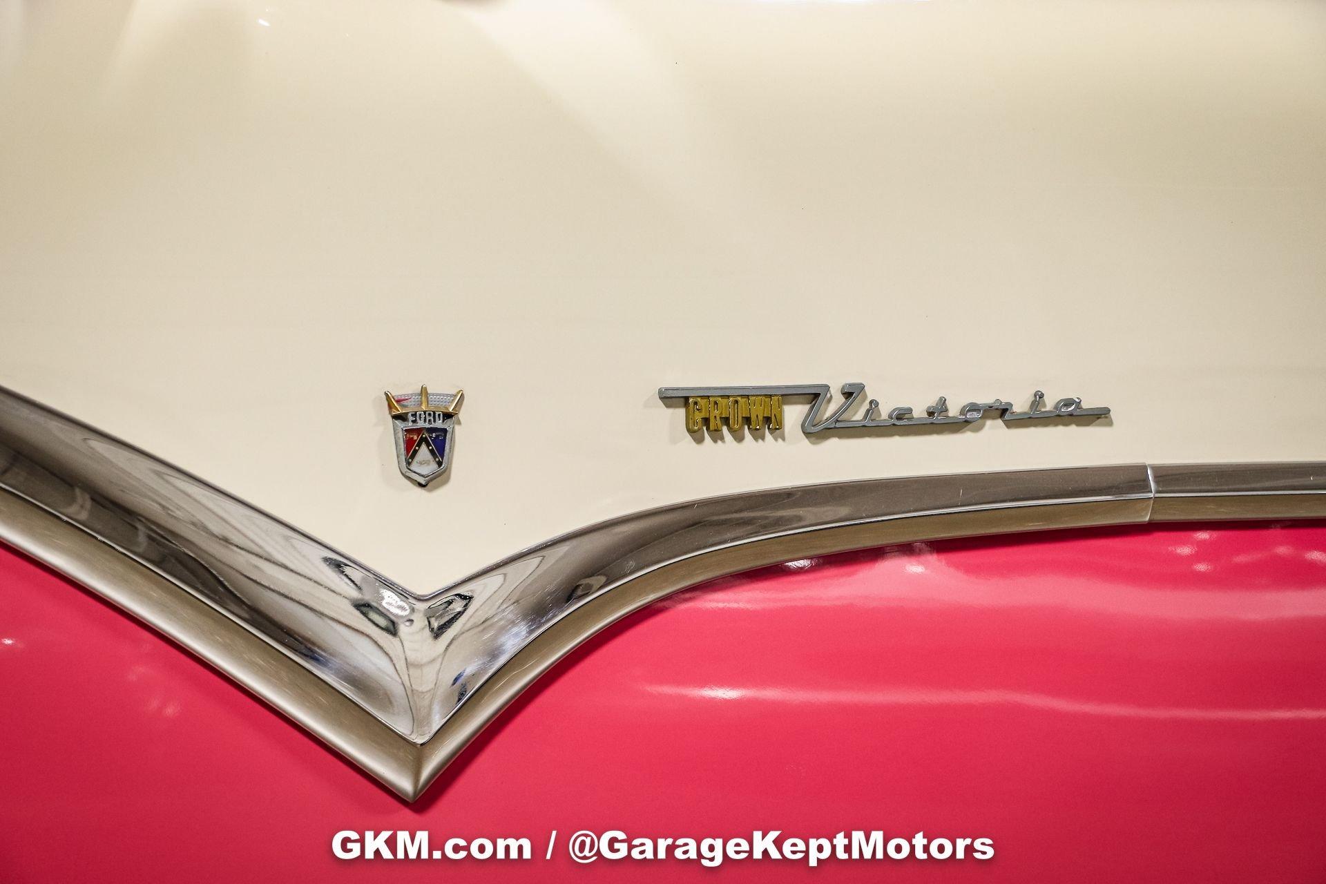 Unknown-Fairlane-1955-White-and-Pink-White-and-Pink-8