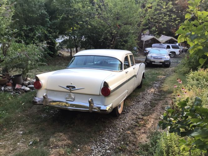 Unknown-Fairlane-1956-3