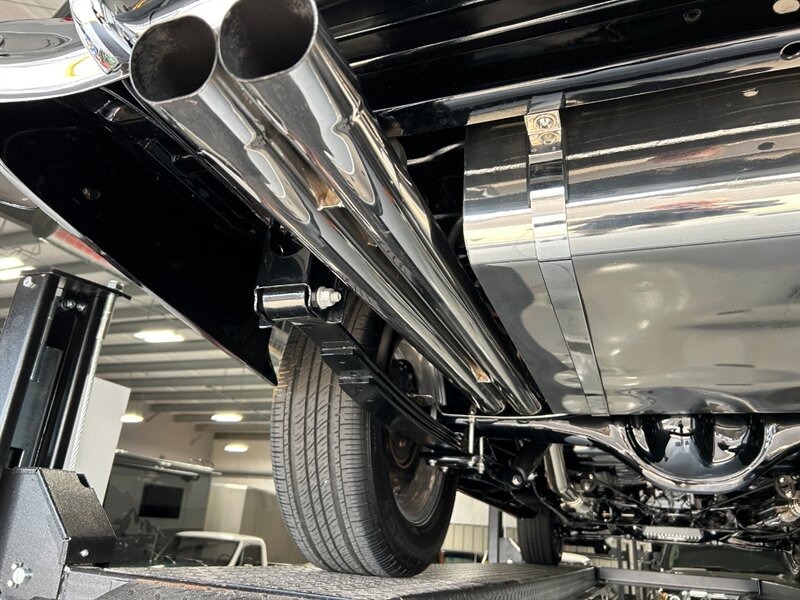 Unknown-Fairlane-1956-Black-Black-14