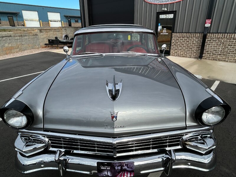 Unknown-Fairlane-1956-Black-Black-20