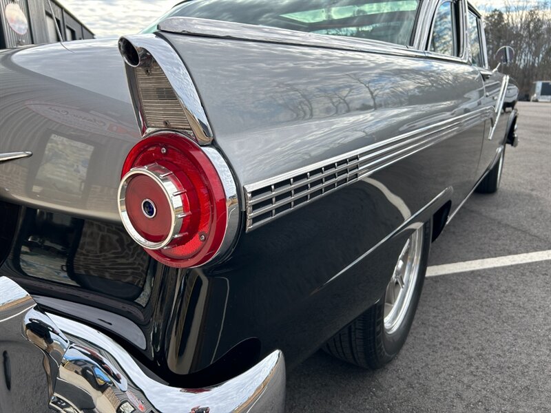 Unknown-Fairlane-1956-Black-Black-33