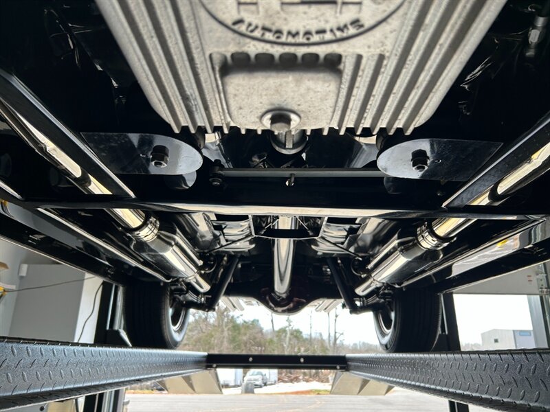Unknown-Fairlane-1956-Black-Black-42