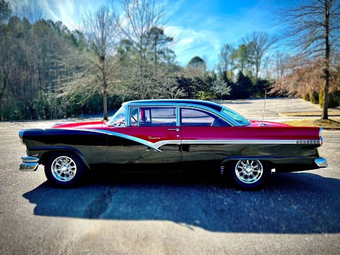 Unknown-Fairlane-1956-BlackRed-15