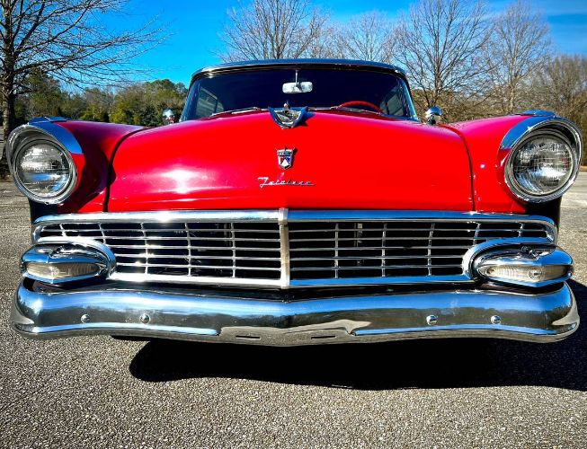 Unknown-Fairlane-1956-BlackRed-16