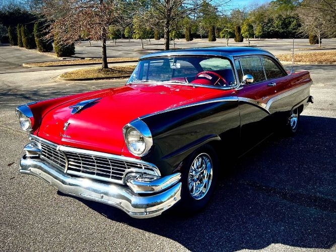 Unknown-Fairlane-1956-BlackRed-18