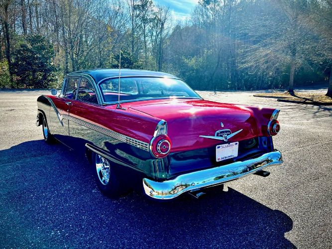 Unknown-Fairlane-1956-BlackRed-20