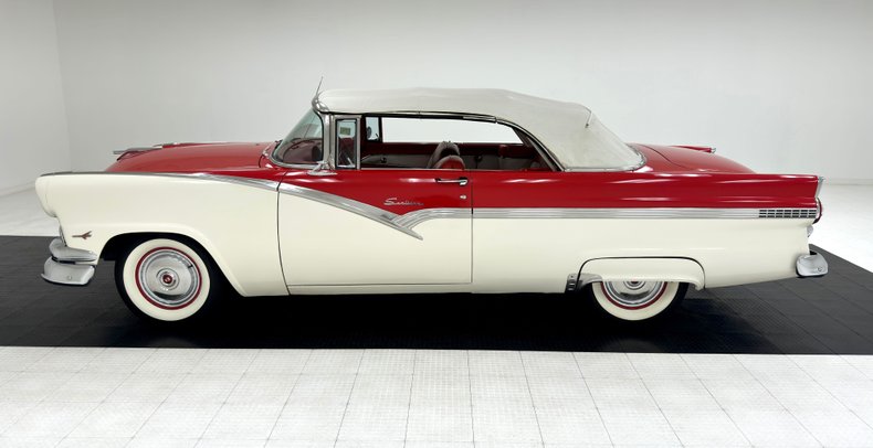 Unknown-Fairlane-1956-Fiesta-Red-Red-1