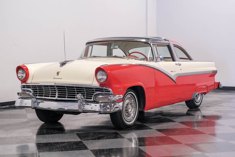 Unknown-Fairlane-1956-Fiesta-Red-White-12