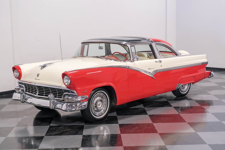 Unknown-Fairlane-1956-Fiesta-Red-White-13