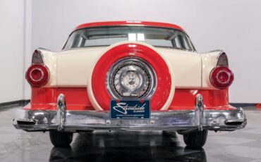 Unknown-Fairlane-1956-Fiesta-Red-White-17