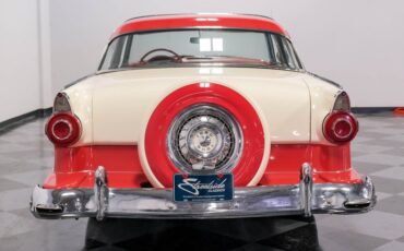 Unknown-Fairlane-1956-Fiesta-Red-White-18