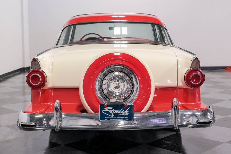 Unknown-Fairlane-1956-Fiesta-Red-White-18