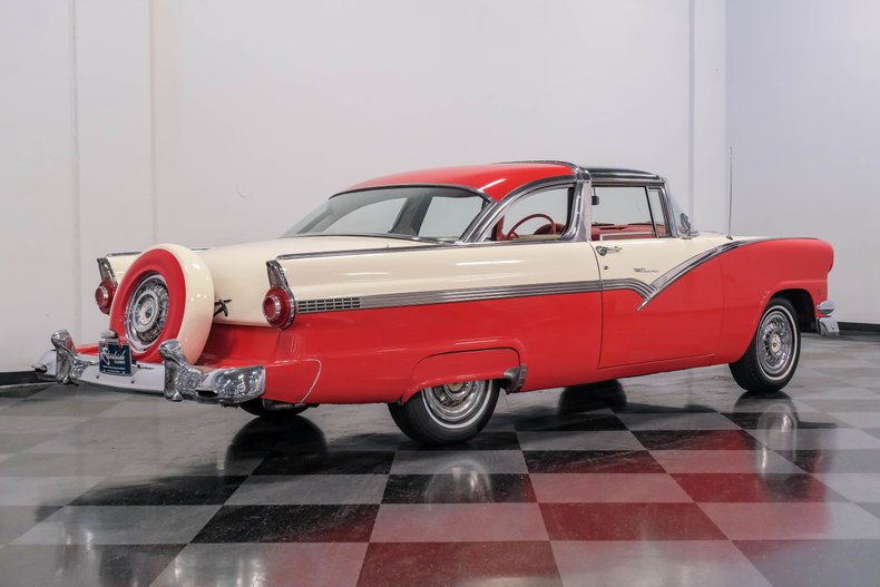 Unknown-Fairlane-1956-Fiesta-Red-White-19