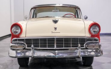 Unknown-Fairlane-1956-Fiesta-Red-White-25