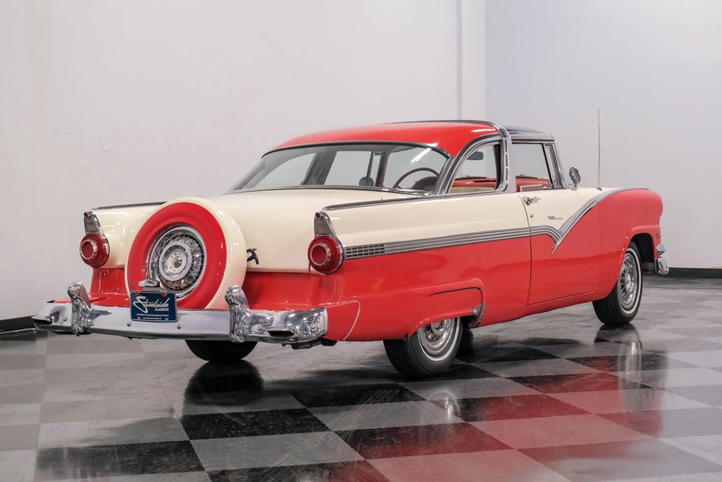 Unknown-Fairlane-1956-Fiesta-Red-White-36