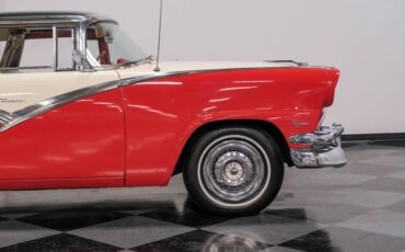 Unknown-Fairlane-1956-Fiesta-Red-White-37