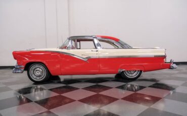 Unknown-Fairlane-1956-Fiesta-Red-White