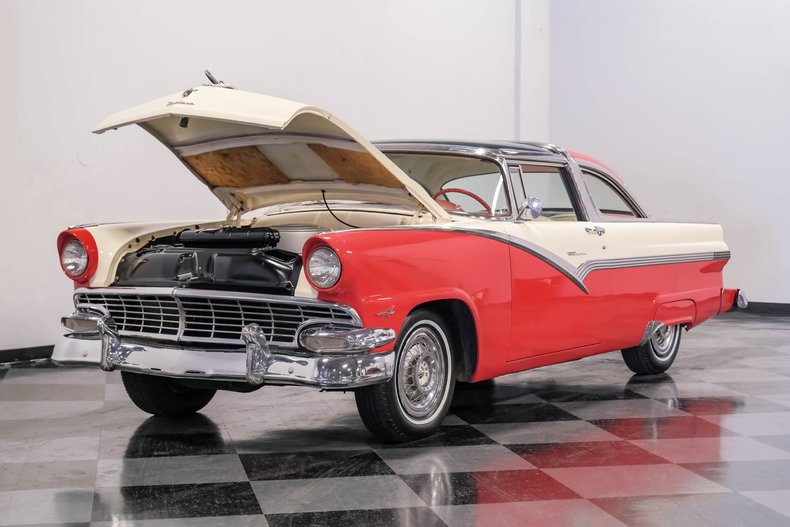 Unknown-Fairlane-1956-Fiesta-Red-White-38