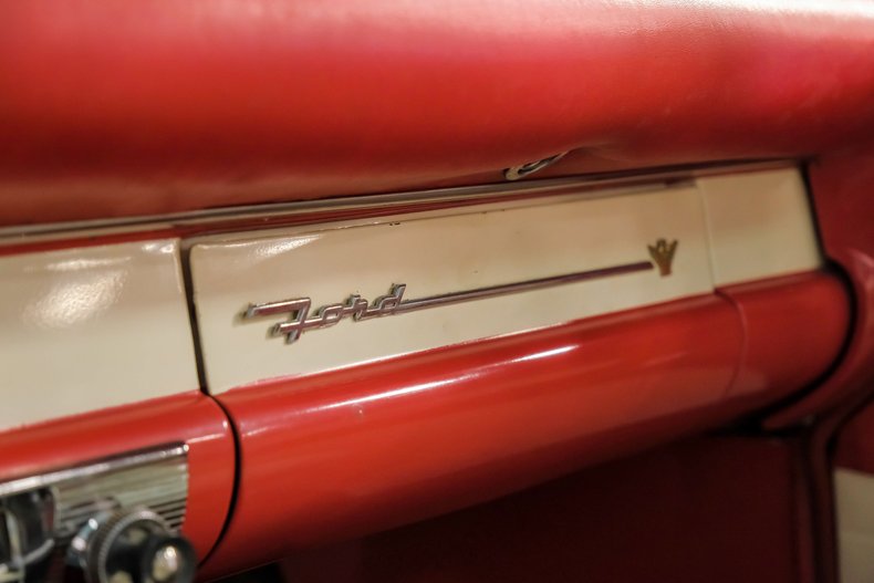 Unknown-Fairlane-1956-Fiesta-Red-White-4