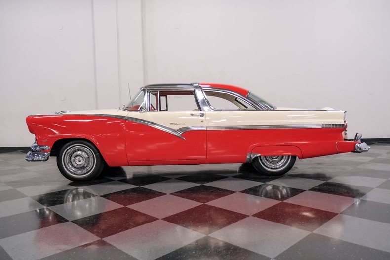 Unknown-Fairlane-1956-Fiesta-Red-White