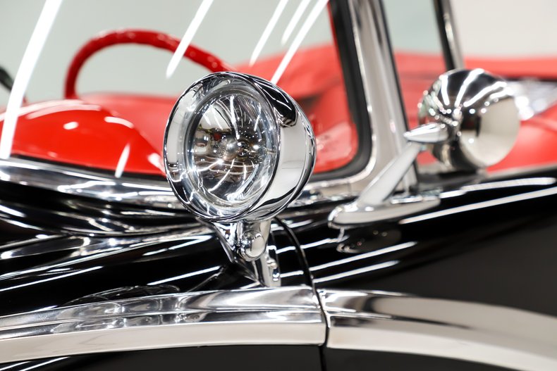 Unknown-Fairlane-1956-Raven-Black-Red-12