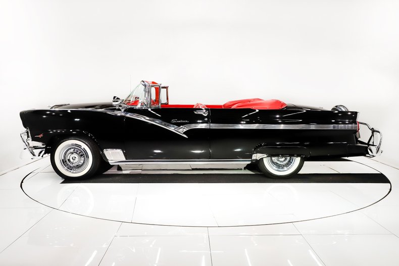 Unknown-Fairlane-1956-Raven-Black-Red-45