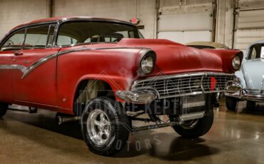 Unknown-Fairlane-1956-Red-Black-11