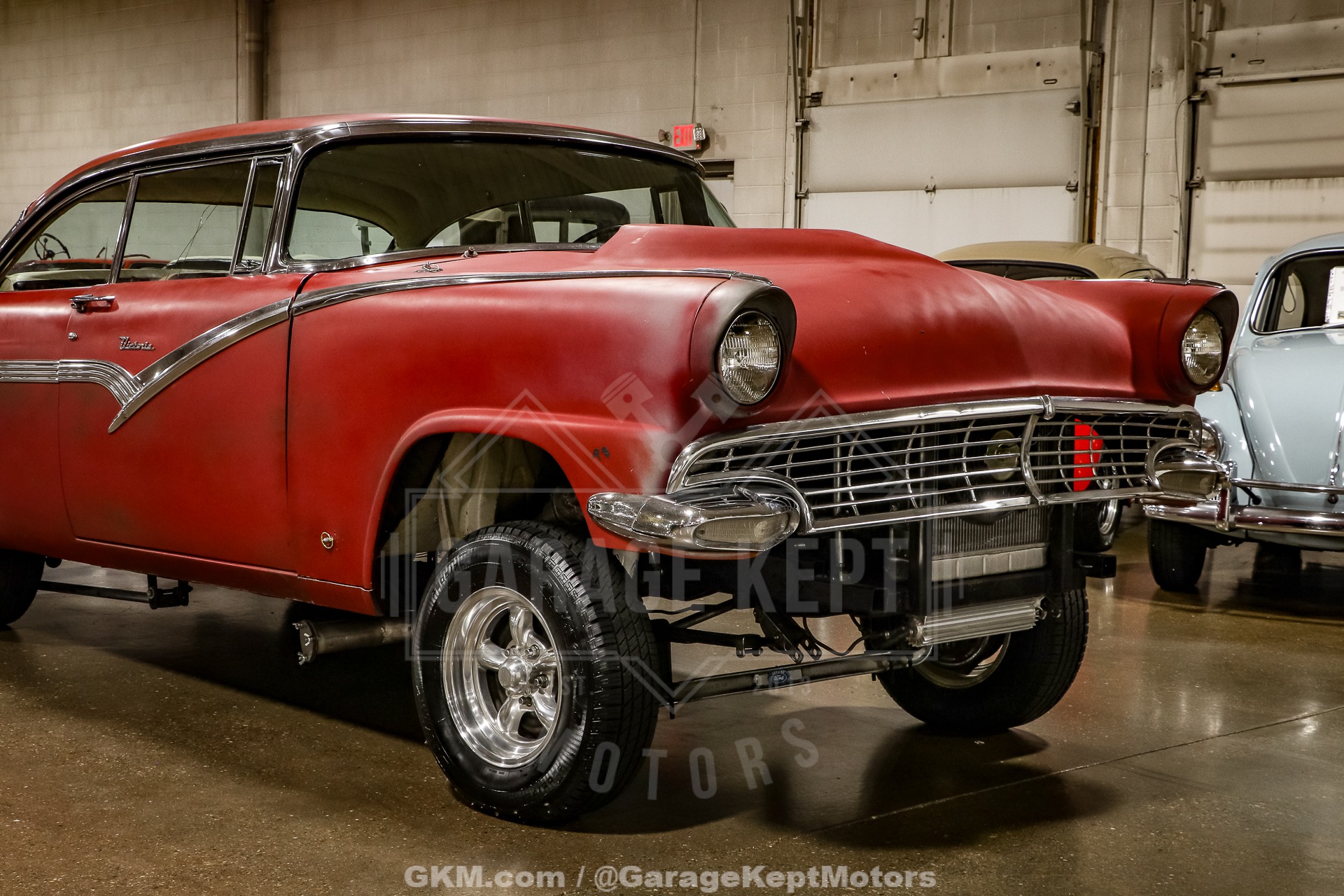 Unknown-Fairlane-1956-Red-Black-11