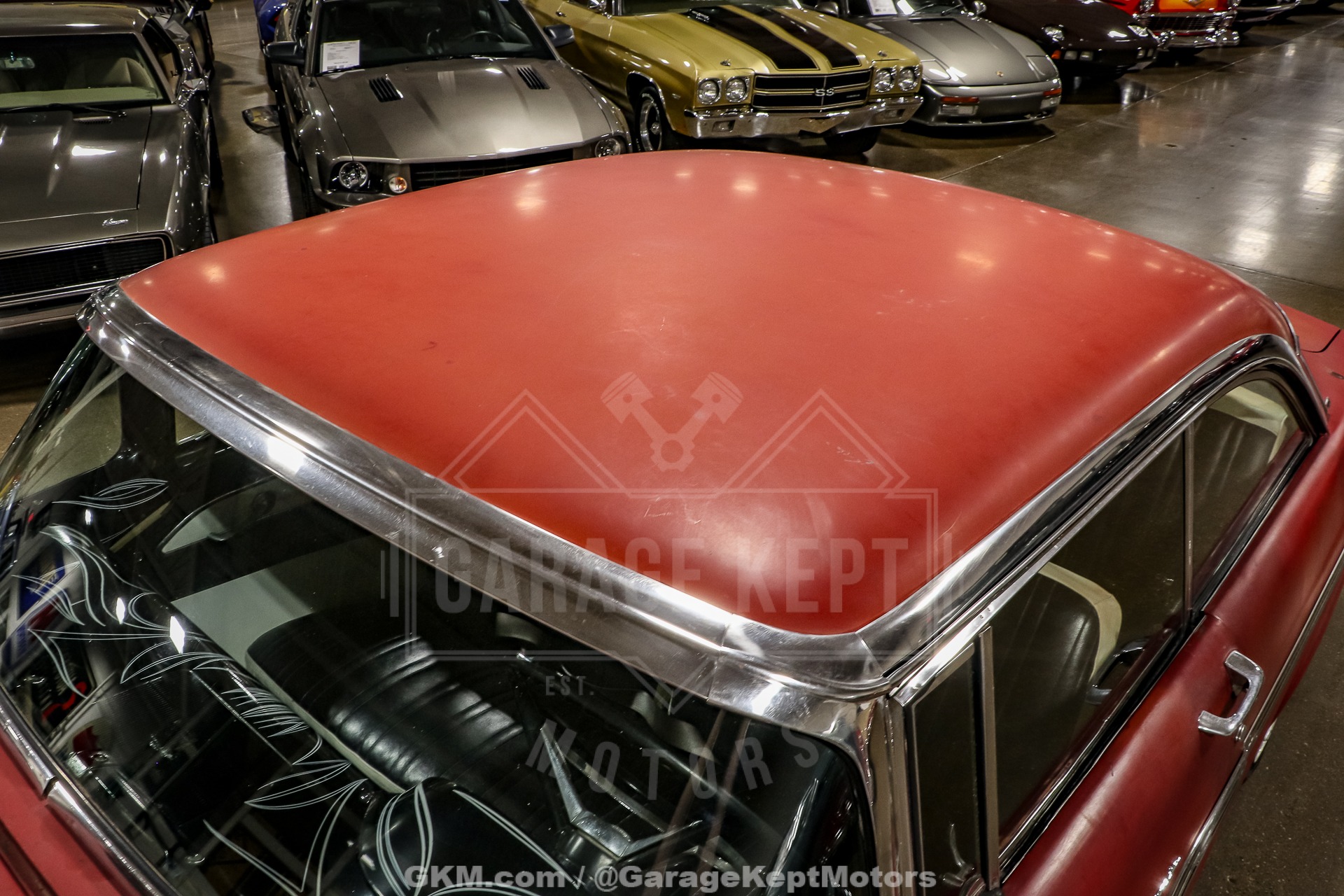 Unknown-Fairlane-1956-Red-Black-14