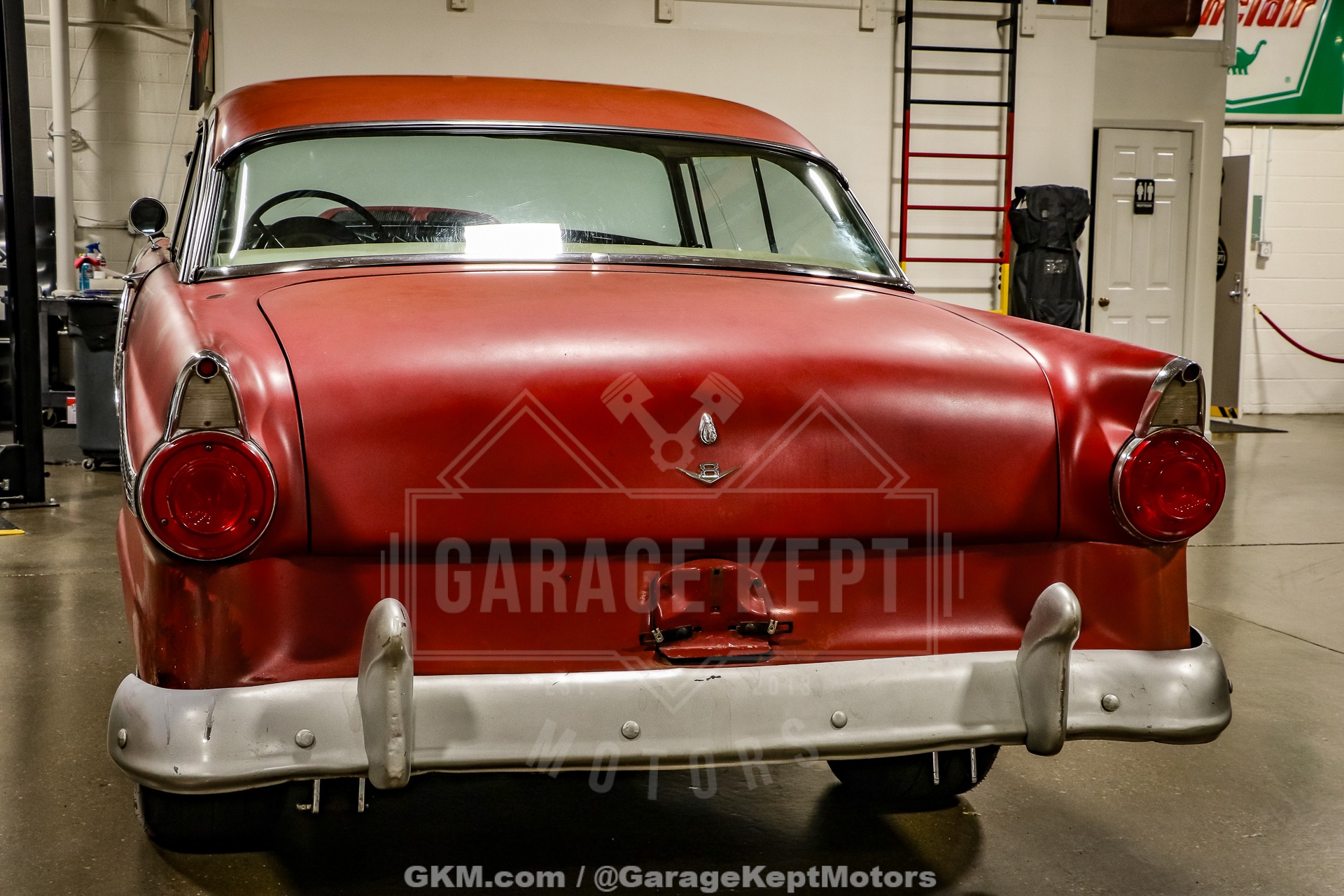Unknown-Fairlane-1956-Red-Black-20