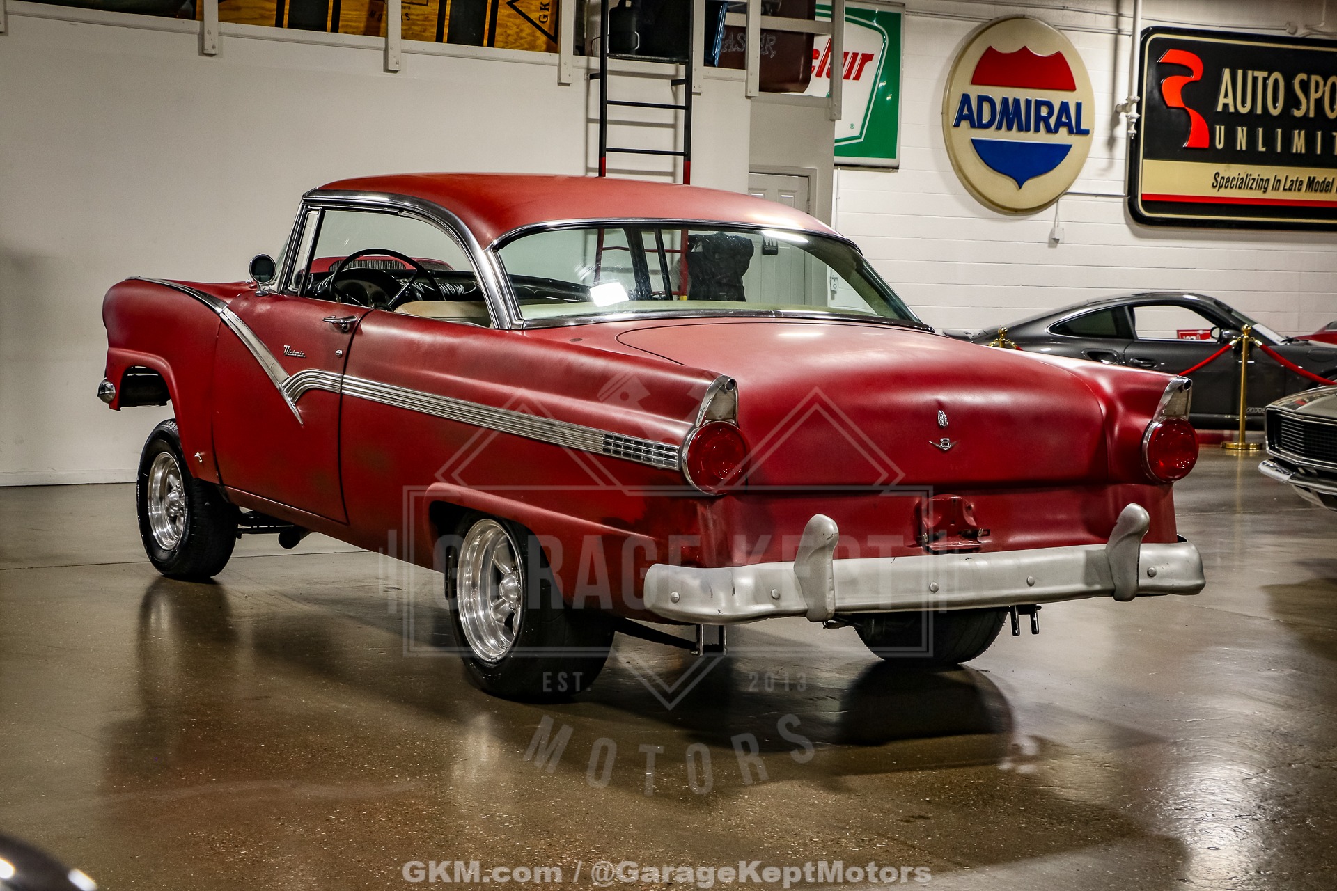 Unknown-Fairlane-1956-Red-Black-27