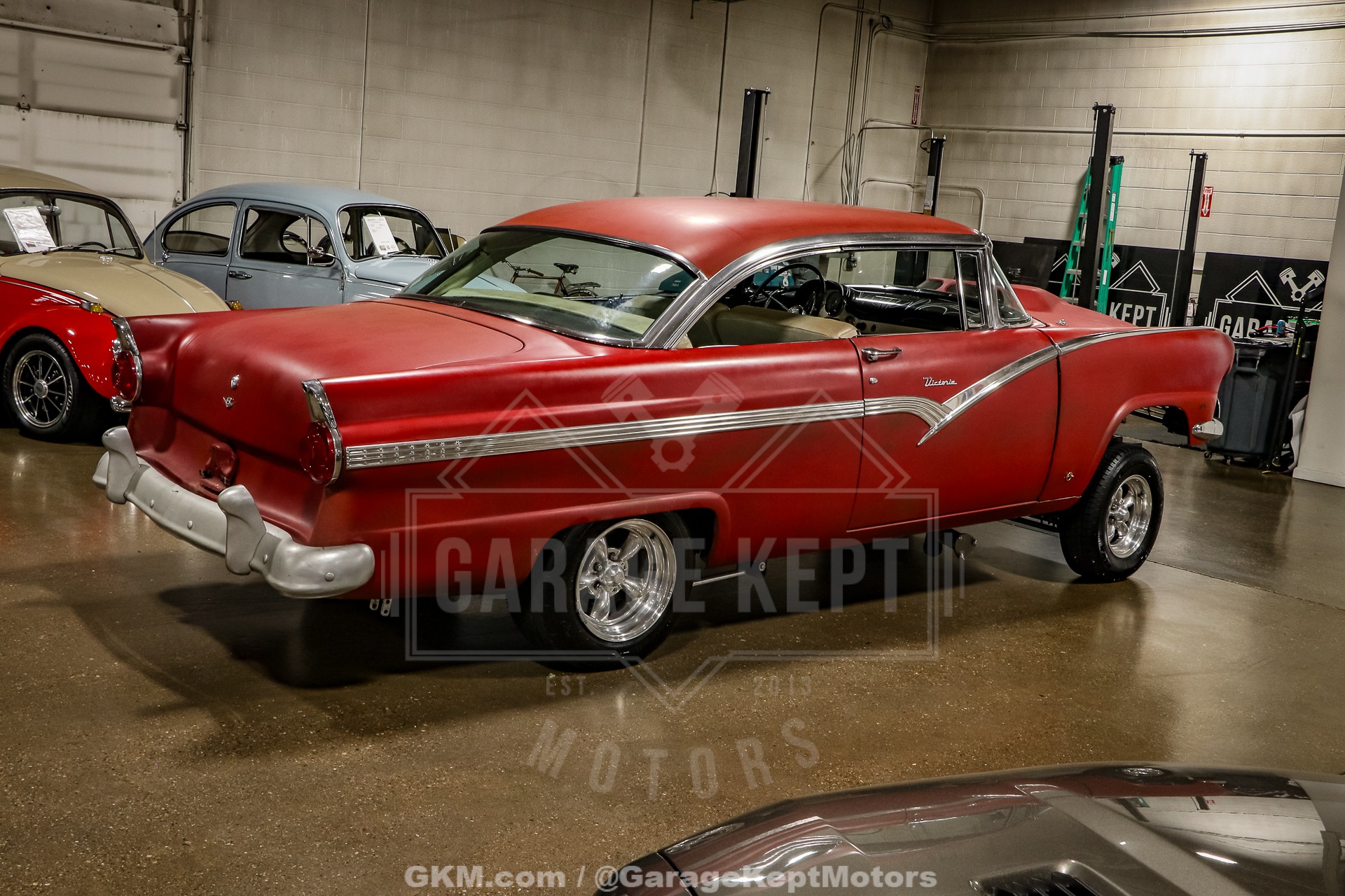 Unknown-Fairlane-1956-Red-Black-29