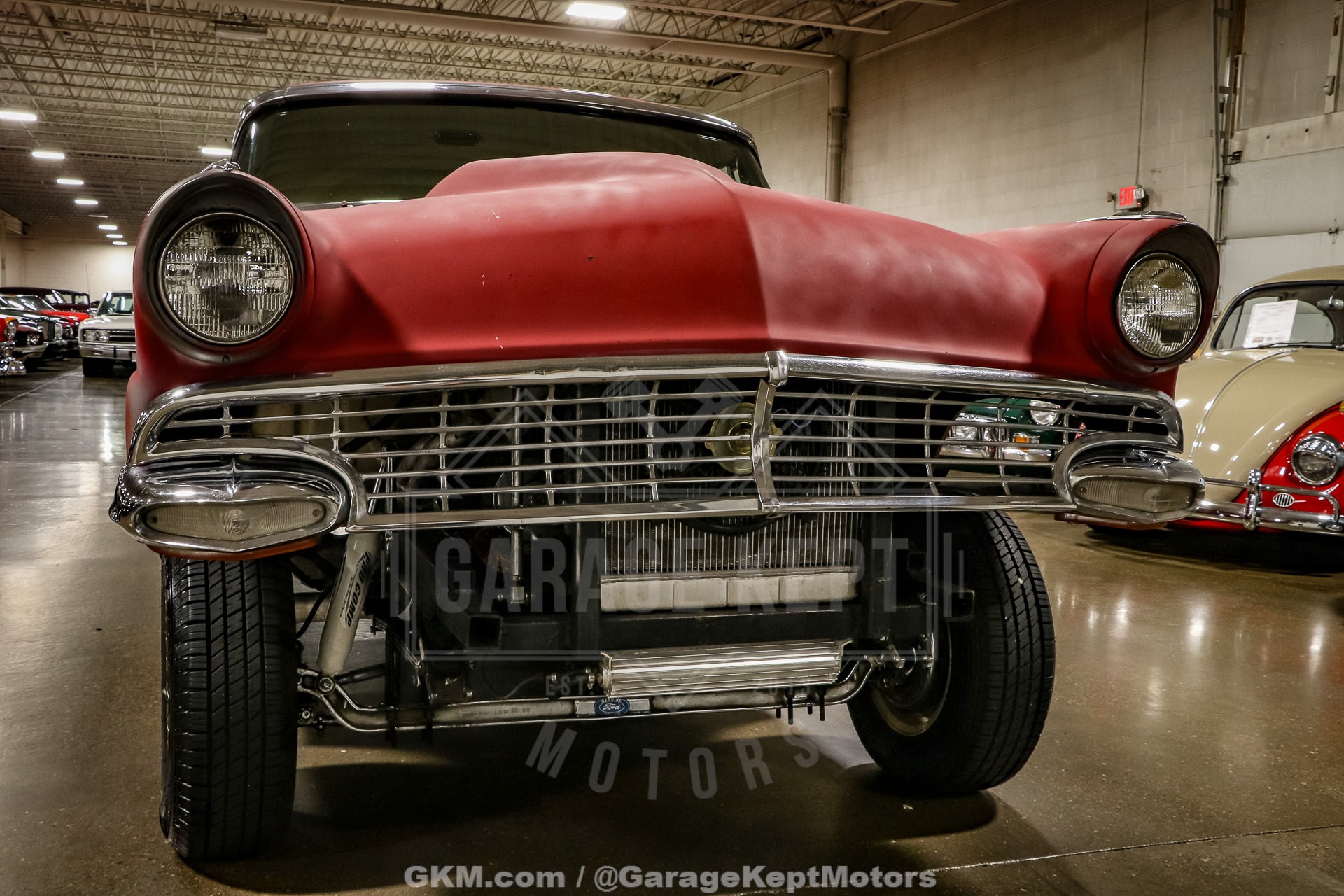 Unknown-Fairlane-1956-Red-Black-34