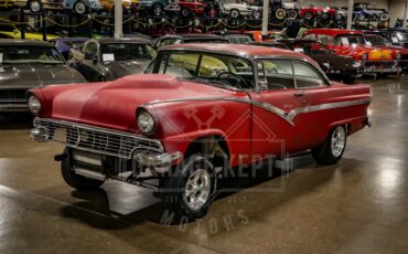 Unknown-Fairlane-1956-Red-Black-39