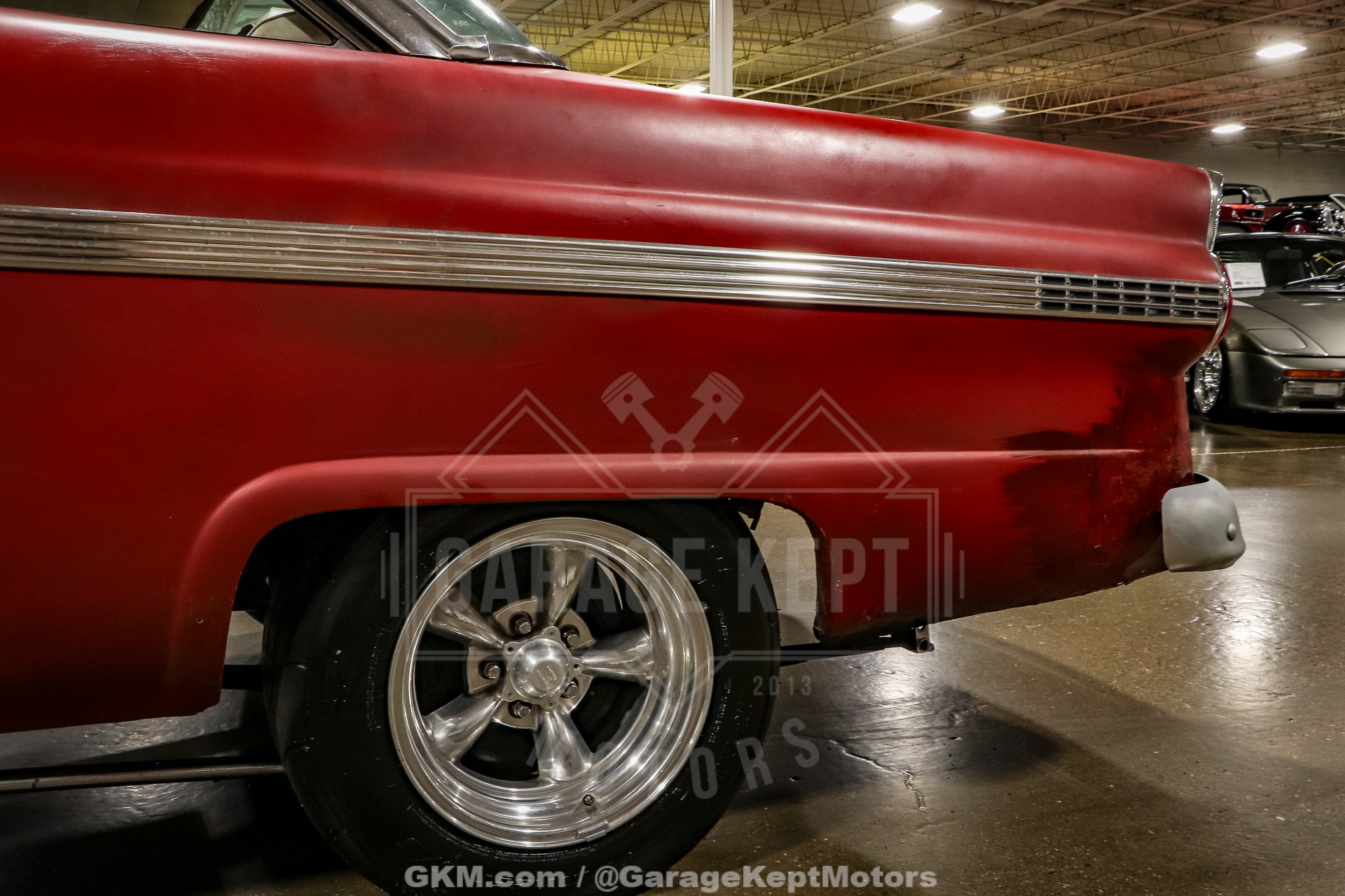 Unknown-Fairlane-1956-Red-Black-44