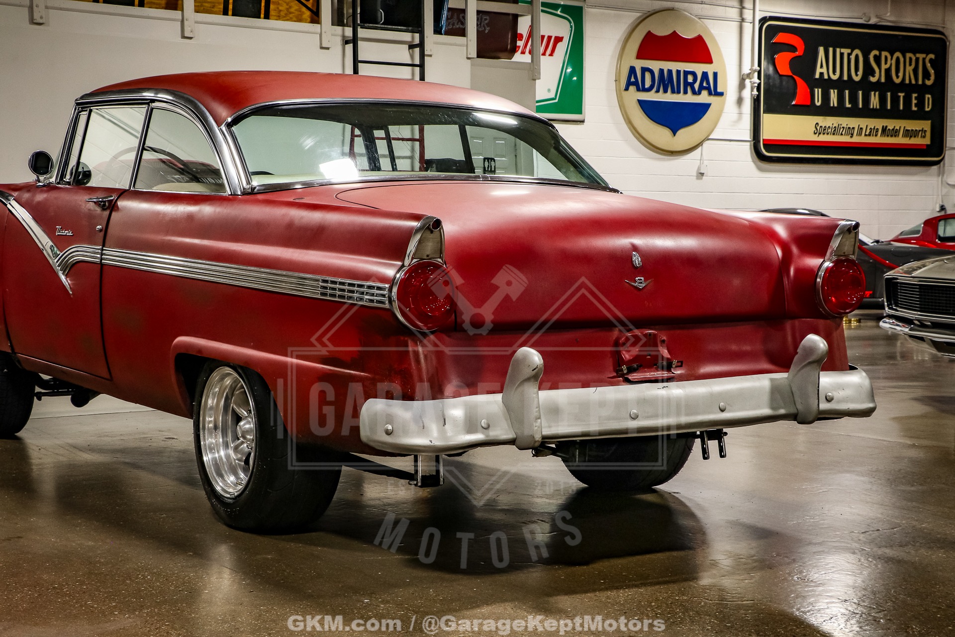 Unknown-Fairlane-1956-Red-Black-47