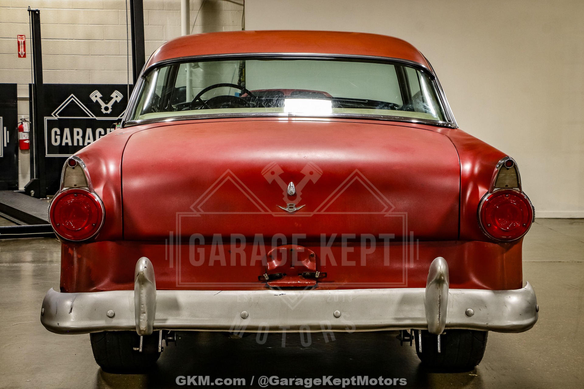 Unknown-Fairlane-1956-Red-Black-49