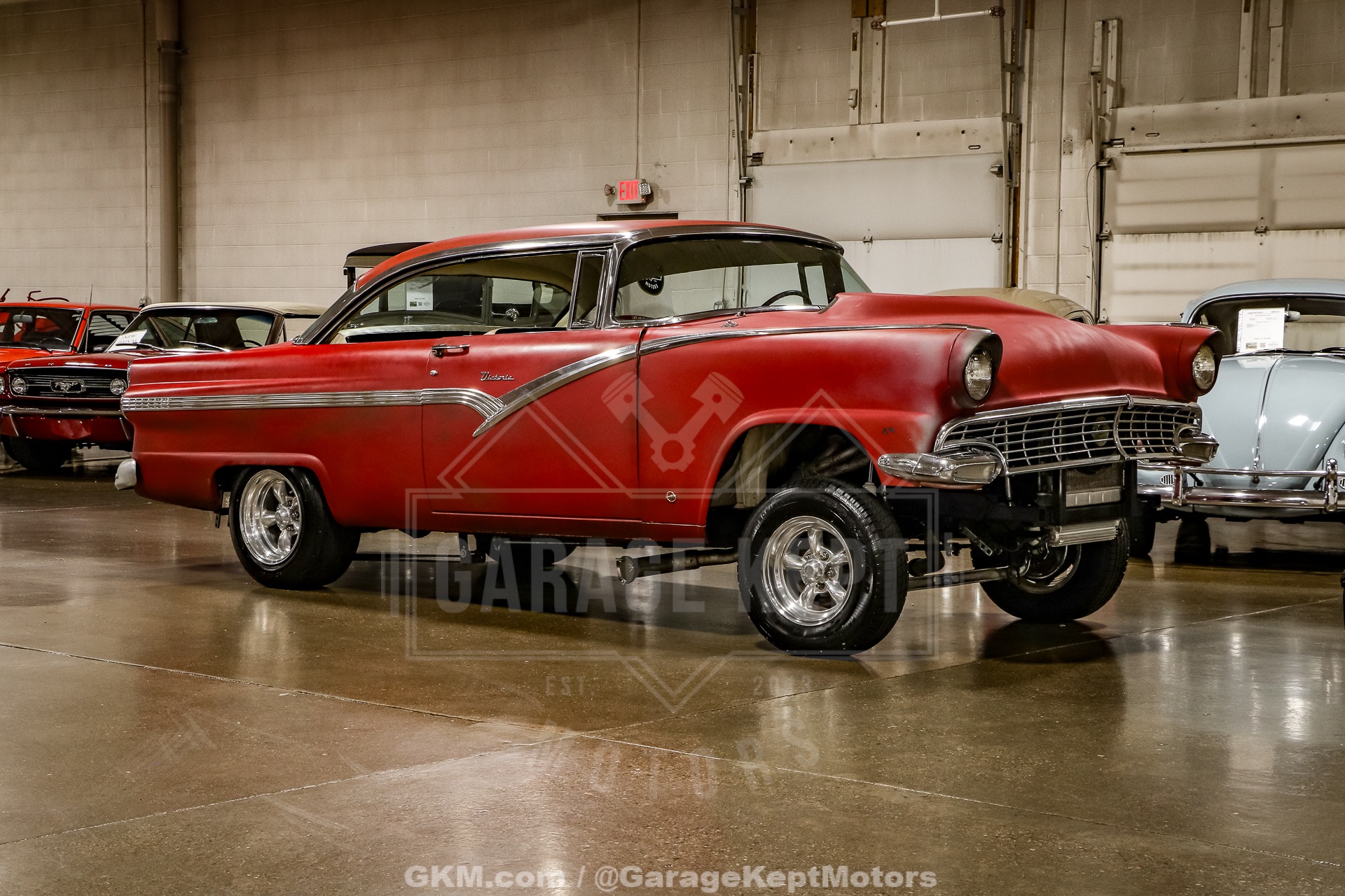 Unknown-Fairlane-1956-Red-Black