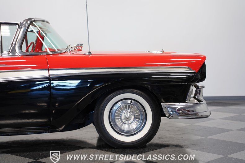 Unknown-Fairlane-1957-Black-Red-11
