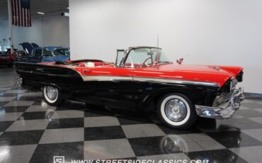 Unknown-Fairlane-1957-Black-Red-17