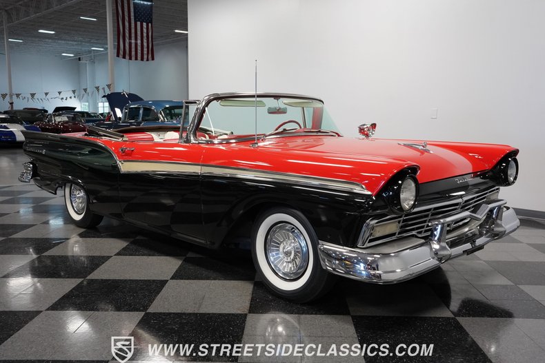 Unknown-Fairlane-1957-Black-Red-18