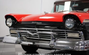 Unknown-Fairlane-1957-Black-Red-24