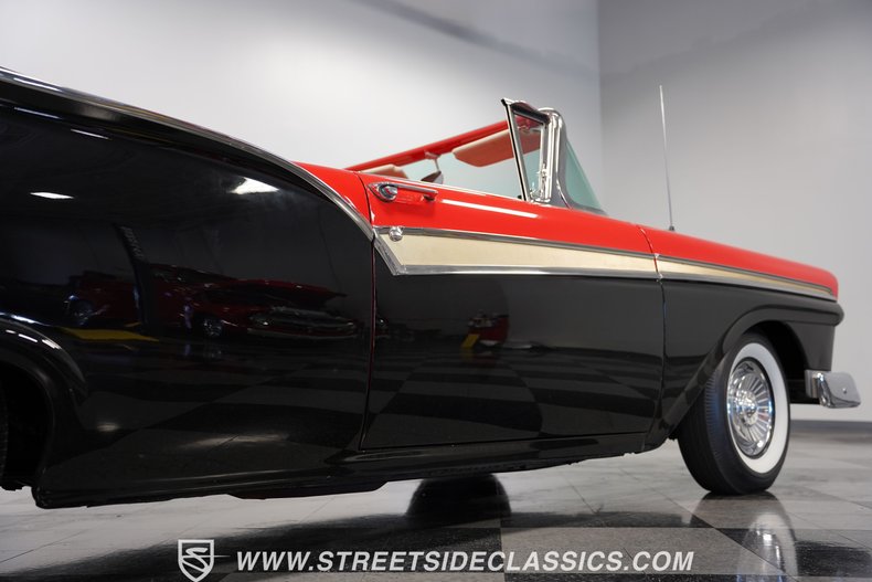 Unknown-Fairlane-1957-Black-Red-32
