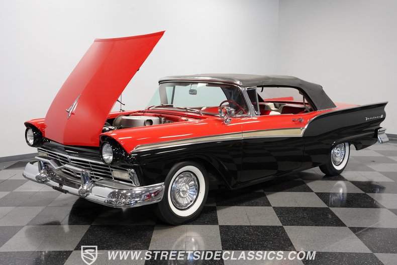 Unknown-Fairlane-1957-Black-Red-44