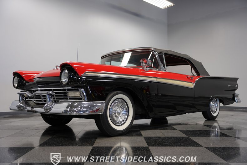 Unknown-Fairlane-1957-Black-Red-9